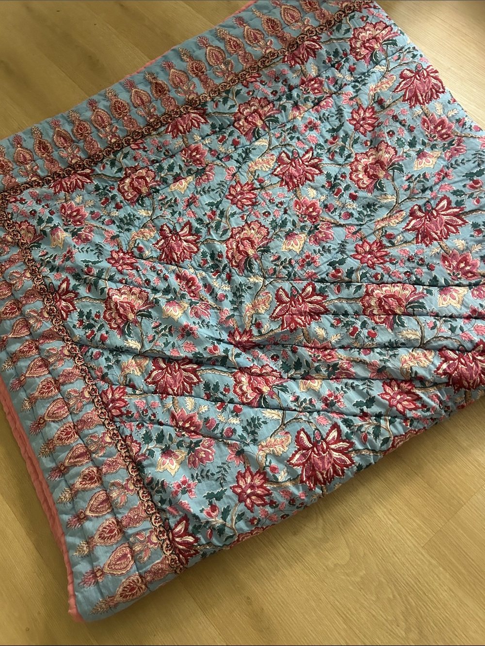 🦩Pottery Barn Shannon Reversible quilt Queen gorgeous pink blue